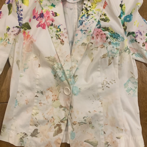 HAND BLEACHED JACKET FLORAL - Picture 10 of 10